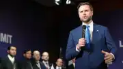İsviçre'deki Görüşmeler Öncesi Trump ve İranlı Müzakereciler Arasında Gerilim