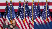 Beyaz Saray'da Skandal: Trump'ın Teleprompter Operatörü Üst Düzey Bilgiyle Bahis İddiasıyla Uzaklaştırıldı