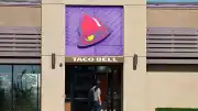 ABD'li Fast-Food Zinciri Taco Bell, Marul Kaynaklı Hastalık Şüphesiyle Menü Değişikliğine Gitti