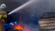 Bartın'da Hurda Deposunda Çıkan Yangın Söndürüldü