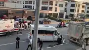 Bursa İnegöl'de Servis Minibüsü Kamyona Çarptı: 1 Kişi Ağır Yaralı