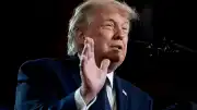 İran'ın İsrail'e Füze Saldırısı Sonrası Trump'tan "Masaya Dönün" Çağrısı
