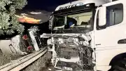 Manisa'da Zincirleme Kaza: 2 TIR Çarpıştı, 2 Kişi Yaralandı