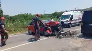 Balıkesir Erdek'te İki Otomobil Çarpıştı: 1 Ölü, 2 Yaralı