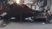 İstanbul'da Şiddetli Fırtına: 4 Katlı Binanın Çatısı Uçtu