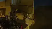 Küçükçekmece'de Balkonları Çöken Bina Tahliye Edildi