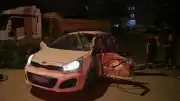 Ümraniye'de Hafriyat Kamyonu ile Otomobil Çarpıştı: 4 Yaralı
