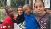 Leeds'te Çocukların Güvenle Oynaması İçin Sokaklar Kapatılıyor