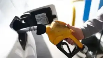 Akaryakıt Fiyatlarında İndirim: Gece Yarısı Değişiklikler Başlayacak