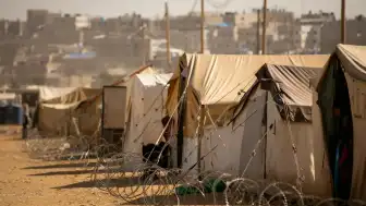 İsrail askerleri, Batı Şeria'da 2 Filistinliyi yaraladı