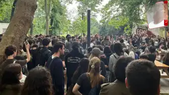 Bilgi Üniversitesi'nin Kapatılmasına Tepkiler Sürüyor: Öğrenciler ve Akademisyenler Eylemde