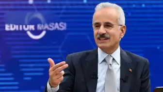 Ulaştırma ve Altyapı Bakanı Abdulkadir Uraloğlu: "Hürmüz Boğazı'nda 9 Türk sahipli gemiden 7'sinin çıkma talebi var"