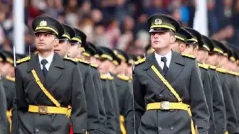 Resmi Gazete'de Yayımlandı: TSK Personeli ve Sözleşmeli Erlere İlişkin Yeni Düzenlemeler Yürürlüğe Girdi