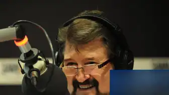 Avustralyalı Yayıncı Derryn Hinch 82 Yaşında Hayatını Kaybetti