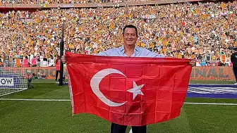 Acun Ilıcalı, Hull City Taraftarlarıyla Buluştu