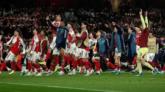 Arsenal, 22 Yıl Aradan Sonra Premier Lig Şampiyonu Oldu