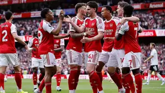 Arsenal, 22 Yıl Sonra Premier Lig Şampiyonu Oldu