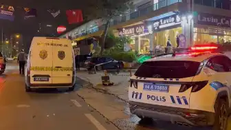 Beylikdüzü'nde Bir Kafeye Silahlı Saldırı: Şüpheli Kayıplara Karıştı