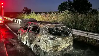 Çorlu Yolunda Seyir Halindeki Otomobil Alev Aldı