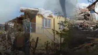 Çorum, Çankırı ve İzmir'de Hortum Felaketi: Evler Yıkıldı, Çatılar Uçtu