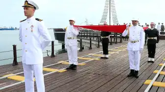 Diş Hekimi F.K., Atası'nın İzinde Samsun'a Koştu