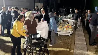 Düzce'deki Huzurevinde Yangın: 54 Yaşlı Vatandaş Tahliye Edildi