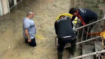 Edirne'de Sağanak Yağış Nedeniyle İş Yerleri Sular Altında Kaldı