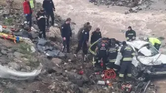 Erzincan'da Trafik Kazası: 2 Kişi Hayatını Kaybetti, 1 Kişi Ağır Yaralandı