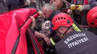 Erzurum'da Trafik Kazası: 5 Yaralı