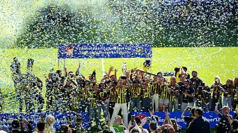 Fenerbahçe arsaVev, Turkcell Kadın Futbol Süper Ligi'nde Şampiyon Oldu
