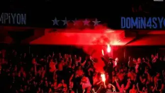 Galatasaray, 26. Şampiyonluğunu Taraftarlarıyla Kutluyor