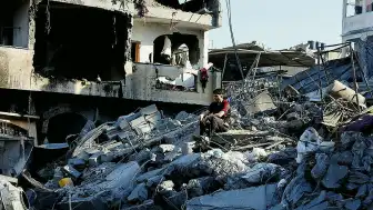 Gazze'de İsrail Saldırısında Bir Aileden Üç Kişi Hayatını Kaybetti