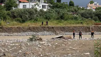 Hatay'da Sel Sularına Kapılan 2 Genç İçin Arama Çalışmaları Sürüyor