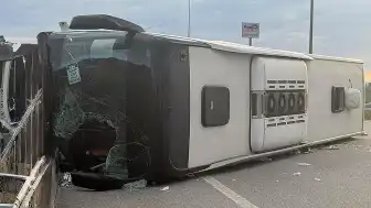 İstanbul-İzmir Otoyolu'nda Otobüs Kazası: 25 Yaralı
