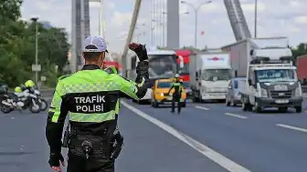 İstanbul'da Bazı Yollar Ulaşıma Kapatıldı