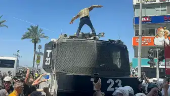 İzmir'de TOMA Üzerine Çıkan D.Y. Tutuklandı