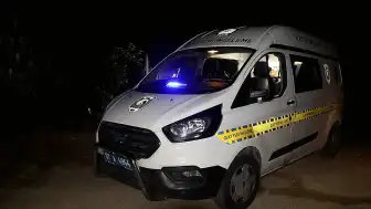 Kepez'de Borç Tartışması Kanla Bitti: 1 Kişi Bıçaklanarak Öldürüldü