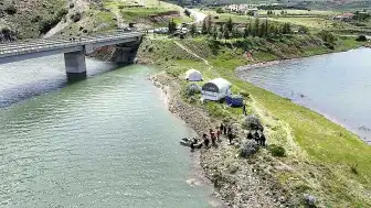 Kızılırmak'a Düşen 29 Yaşındaki Genci Arama Çalışmaları Sürüyor