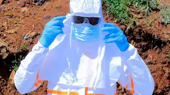 Kongo'da Ebola Salgını: Uganda Sınırlarını Kapattı, DSÖ Acil Durum İlan Etti