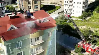 Nevşehir'de Çatı Katında Çıkan Yangın Kontrol Altına Alındı