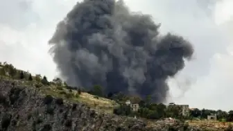 Orta Doğu'da Savaş: Lübnan'da İsrail Bombardımanları Devam Ediyor, MSF Çalışanlara Yönelik Saldırıları Kınıyor
