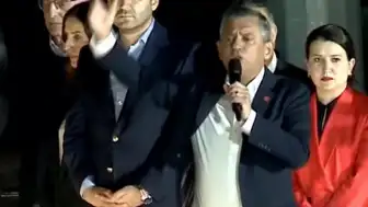 Özgür Özel: 'Bu binadayım, hiçbir yere gitmiyorum'