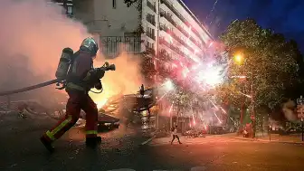 Paris Saint-Germain'in Şampiyonlar Ligi Zaferi Sonrası Fransa'da Olaylar: 426 Gözaltı