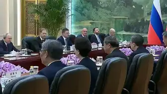 Rusya Devlet Başkanı Putin ve Çin Devlet Başkanı Şi Cinping Görüştü: 40 Anlaşma Masada