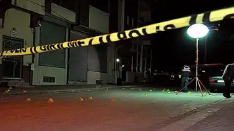 Sakarya'da Eşini Öldüren Koca İntihar Etti, Bir Çocuk Yaralandı