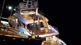 Sinop Limanı'nda Lüks Yat Yan Yattı: 6 Mürettebat Kurtarıldı