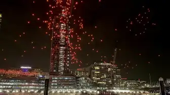 Sydney'de Dron Gösterisi Kontrolden Çıktı, 89 Dron Suya Düştü