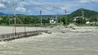 Tokat'ın Erbaa ilçesinde taşkın: Tarım alanları sular altında kaldı