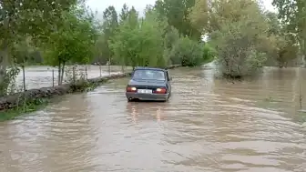 Tokat'ta Çekerek Irmağı Taştı: Köylerde Ulaşım ve Tarım Durdu