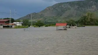 Tokat'ta Yeşilırmak'ın Taşması Sonucu Mezarlık ve Tarım Arazileri Sular Altında Kaldı